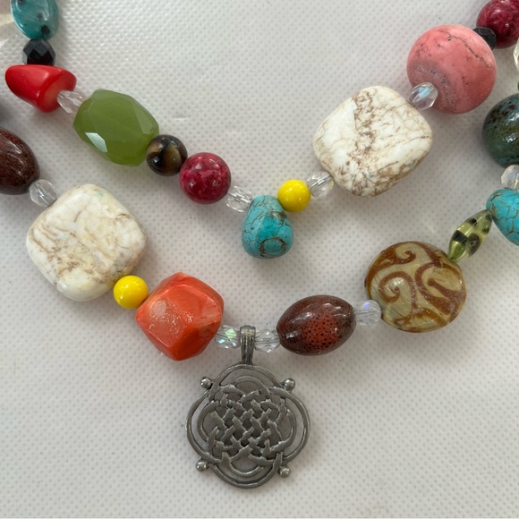Chunky Stones Colorful Necklace - Picture 5 of 6